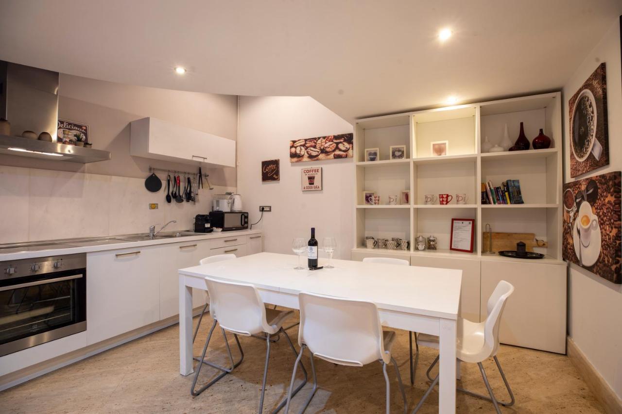 Restart Accommodations Borghese Roma Ngoại thất bức ảnh